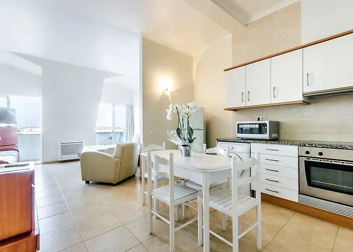 Ossiano's 3* بينيش